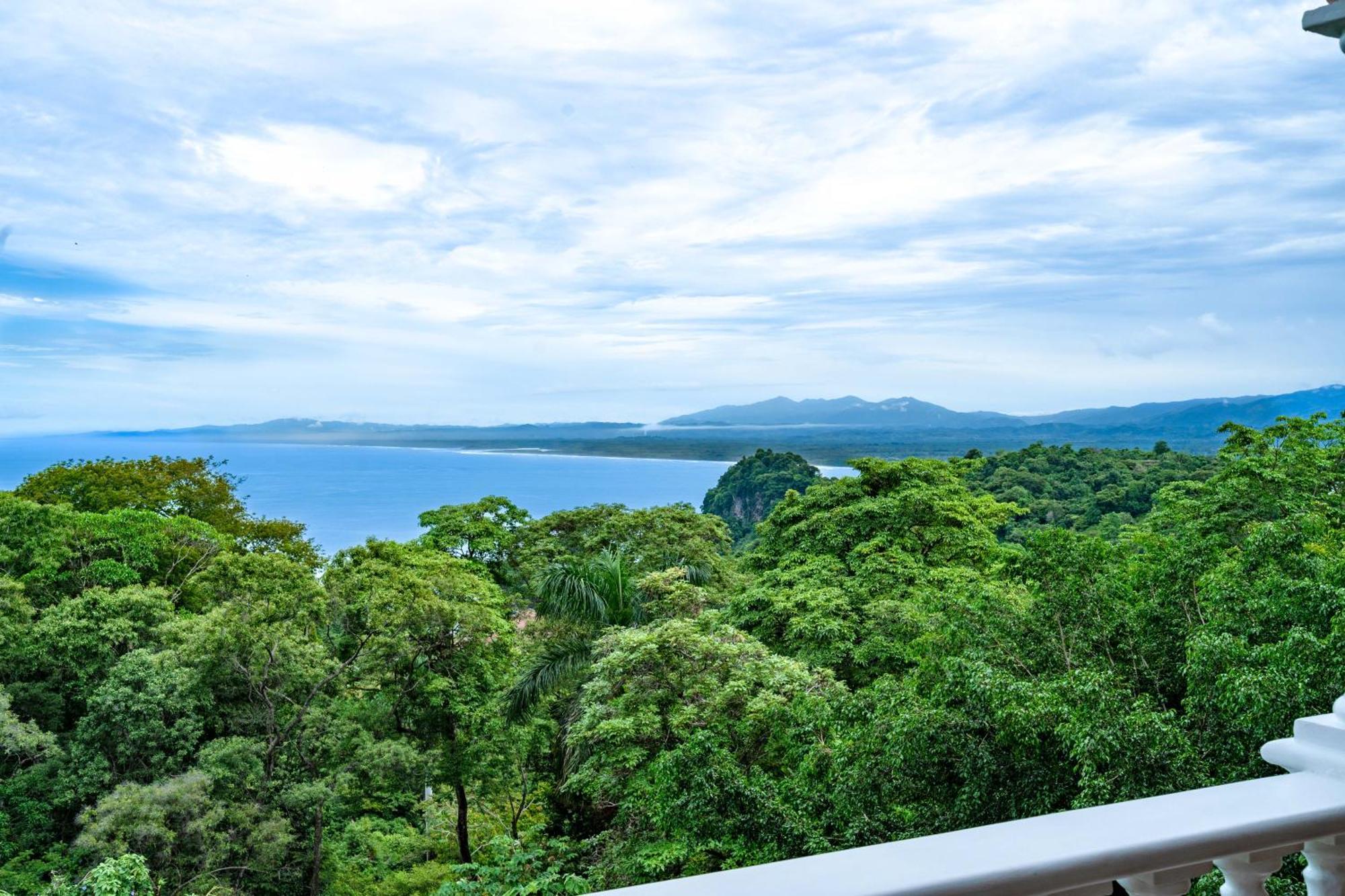 Pacifico Colonial Condominiums Manuel Antonio Esterno foto